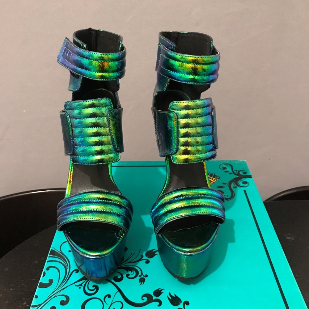 Metallic Green Platform Heels.